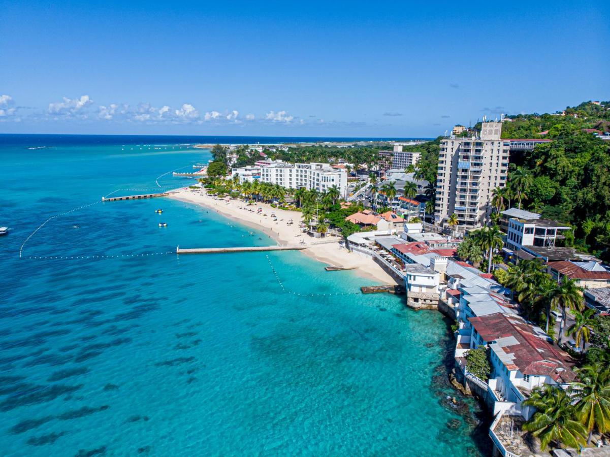 Welcome To Stunning Ocean Views At Studio 503 Montego Bay Luaran gambar